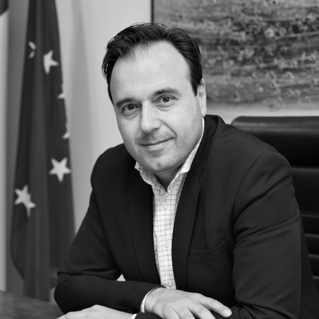 Dimitris Papastergiou